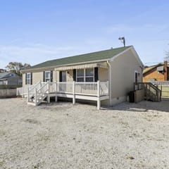 Bayside Beach House - Sleeps 10